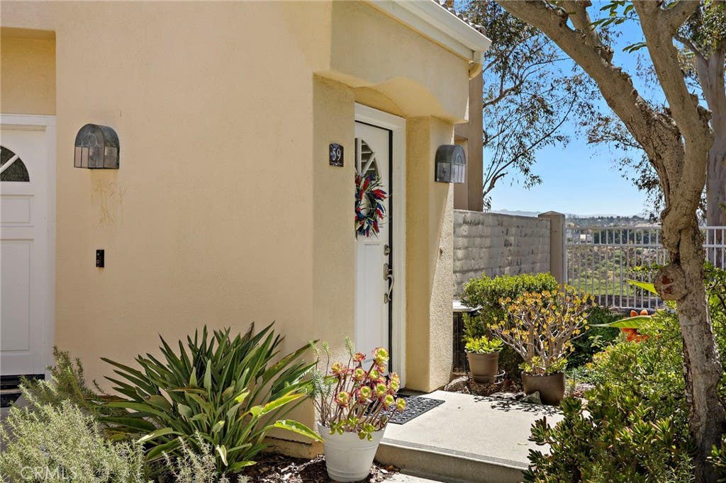 Photo of 59 Sandcastle, Aliso Viejo, CA 92656 (MLS # PW26135916)