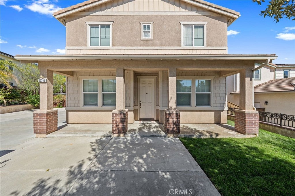 23352 Caliente Springs