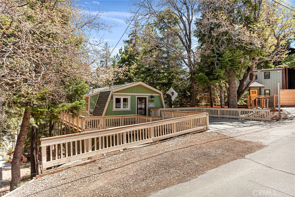 43544 Ridge Crest Drive