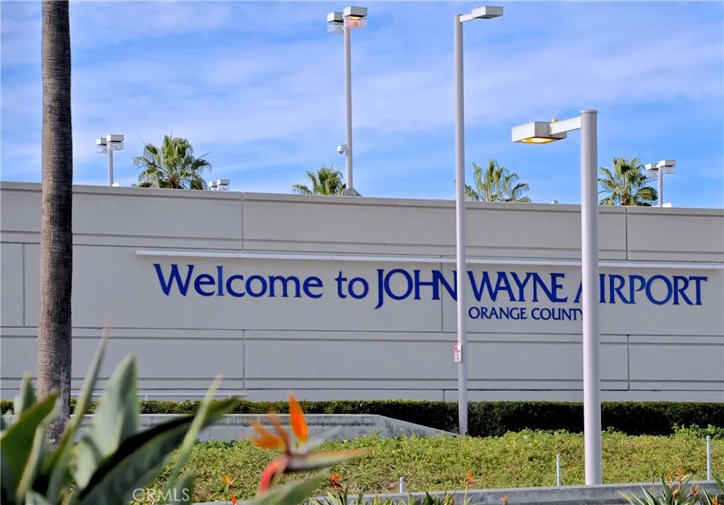 Irvine, California 92618, United States, 4 Bedrooms Bedrooms, ,4 BathroomsBathrooms,Residential,Active,198607