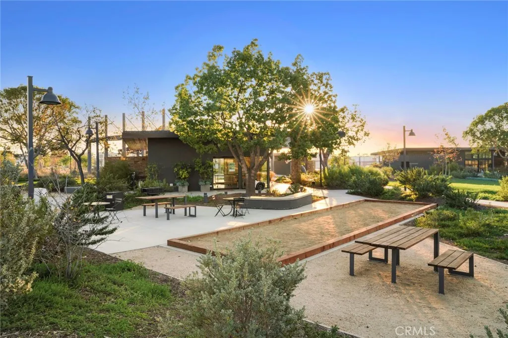 Irvine, California 92618, United States, 4 Bedrooms Bedrooms, ,4 BathroomsBathrooms,Residential,Active,198607