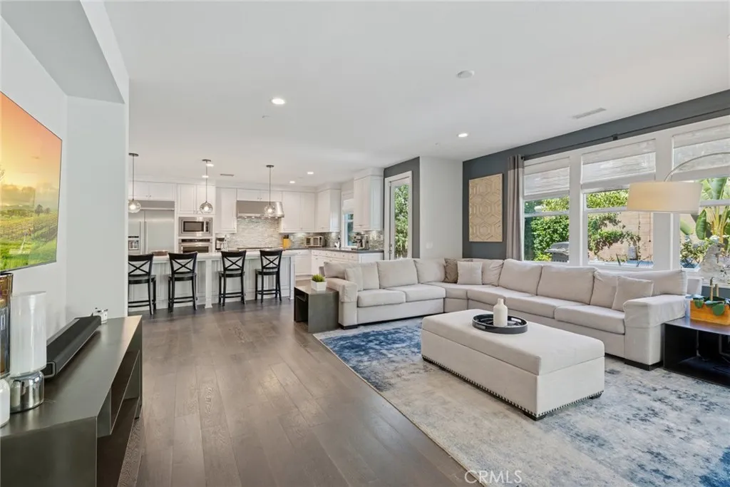 Irvine, California 92618, United States, 4 Bedrooms Bedrooms, ,4 BathroomsBathrooms,Residential,Active,198607