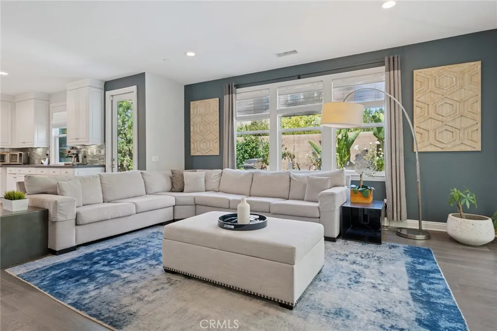 Irvine, California 92618, United States, 4 Bedrooms Bedrooms, ,4 BathroomsBathrooms,Residential,Active,198607