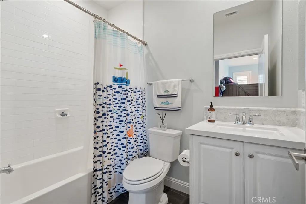 Irvine, California 92618, United States, 4 Bedrooms Bedrooms, ,4 BathroomsBathrooms,Residential,Active,198607