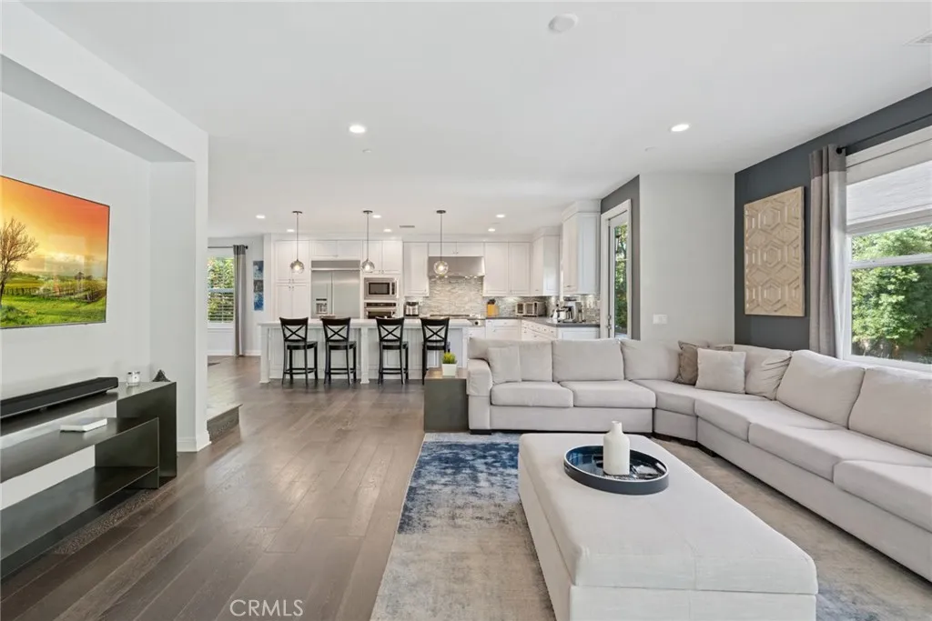 Irvine, California 92618, United States, 4 Bedrooms Bedrooms, ,4 BathroomsBathrooms,Residential,Active,198607