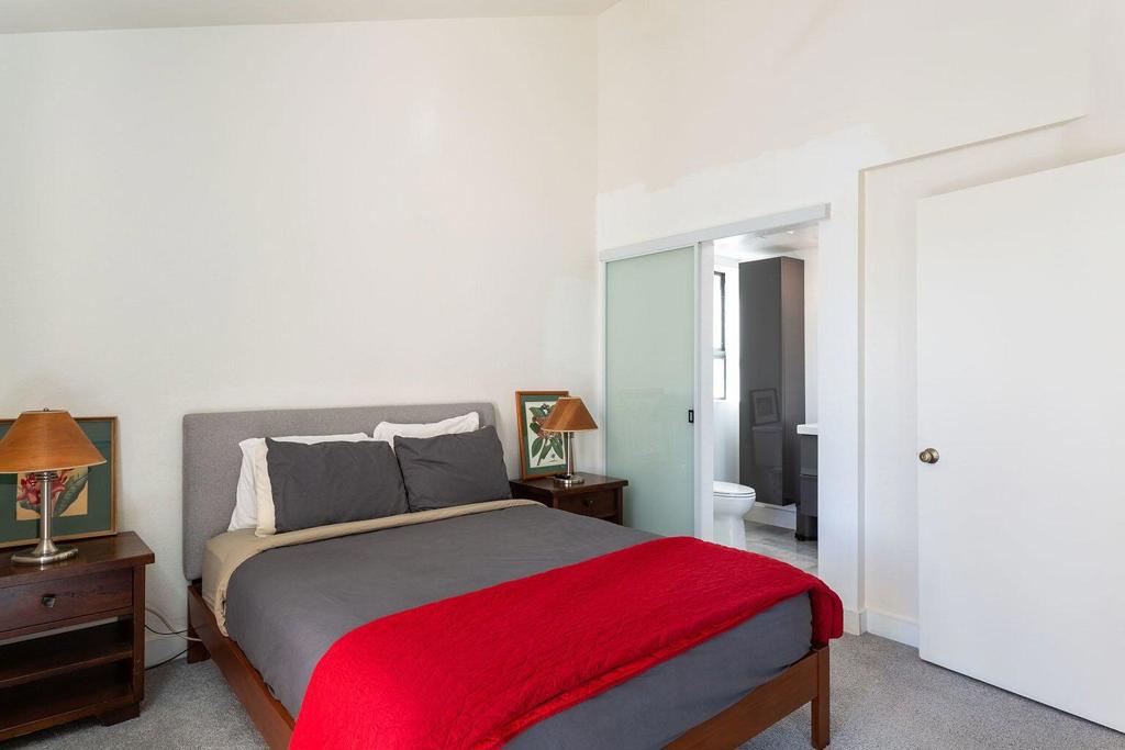 El Mirador - Residential