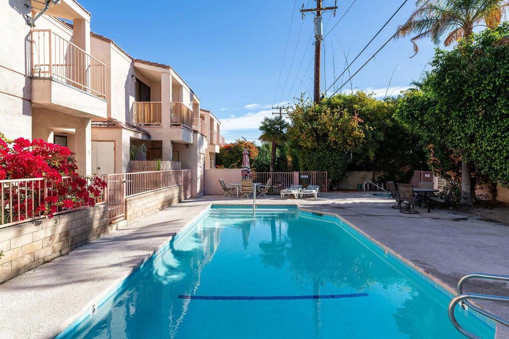 El Mirador - Residential