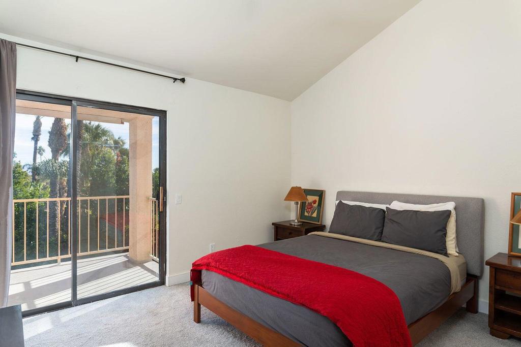 El Mirador - Residential