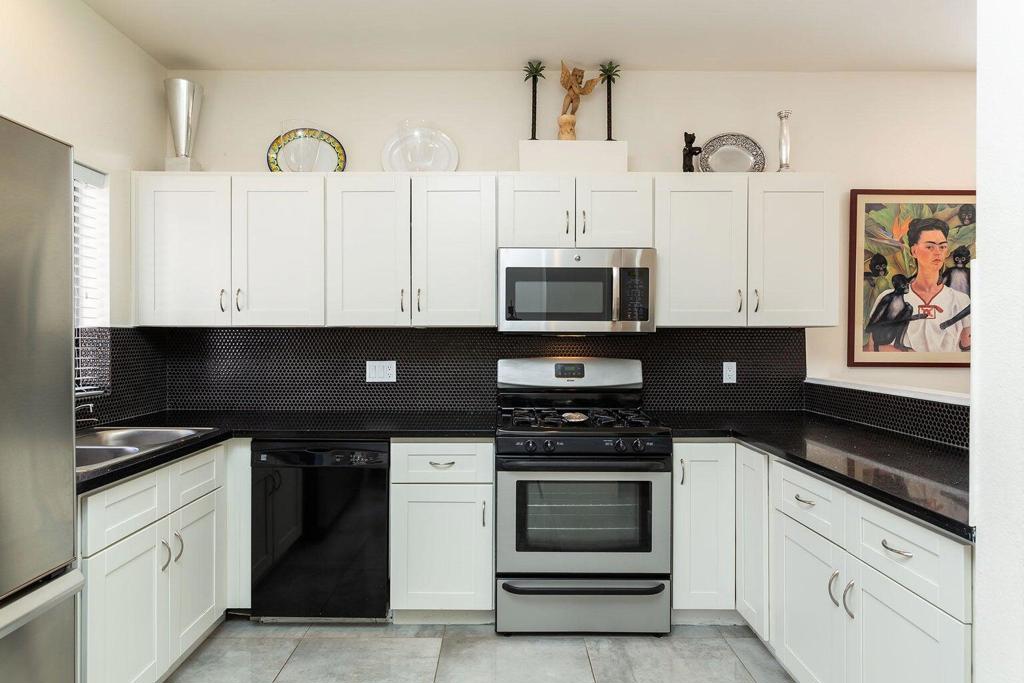 El Mirador - Residential