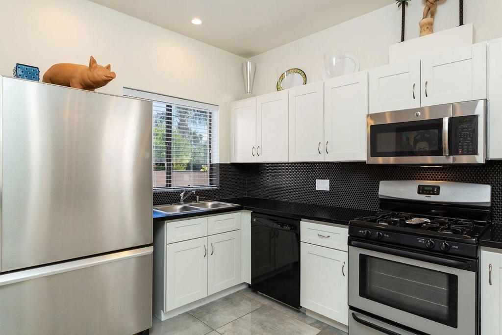 El Mirador - Residential