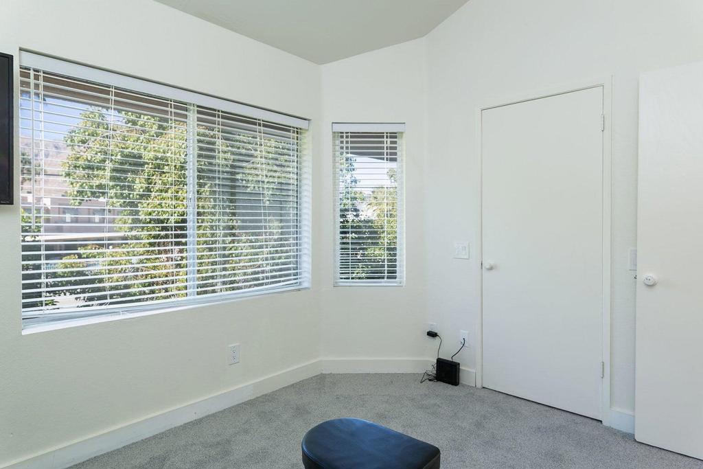 El Mirador - Residential