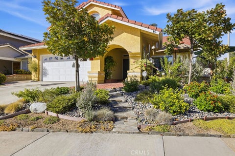 Photo of 22605 Palm Court, Saugus, CA 91390 (MLS # SR26198628)