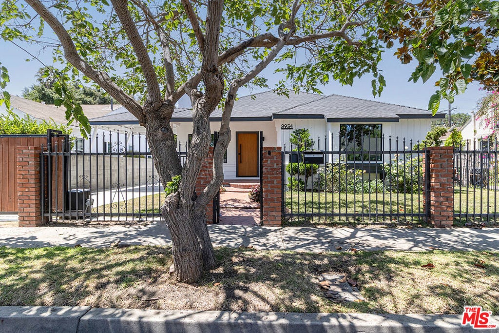 8954 Kramerwood Place