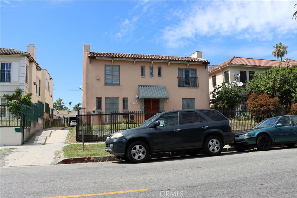 109 S Catalina Street