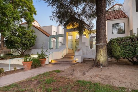 Photo of 1340 Glenwood Road #8, Glendale, CA 91201 (MLS # SR26079210)