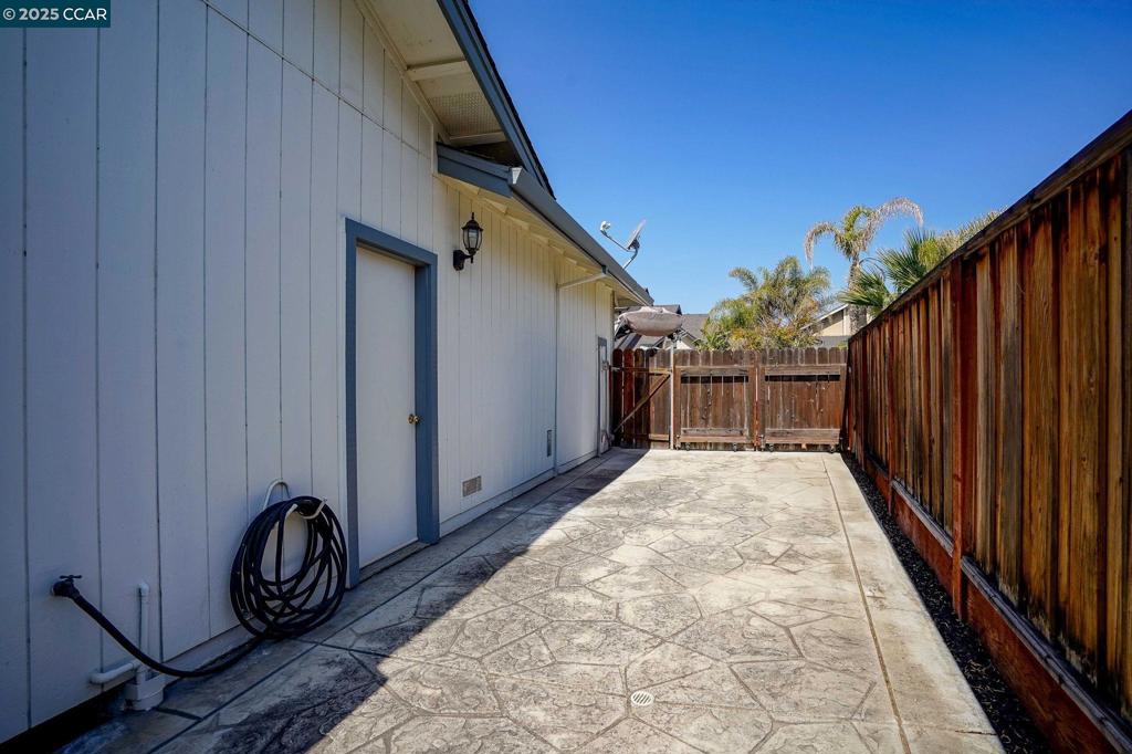 DELTA WATERFRONT ACCESS - Residential