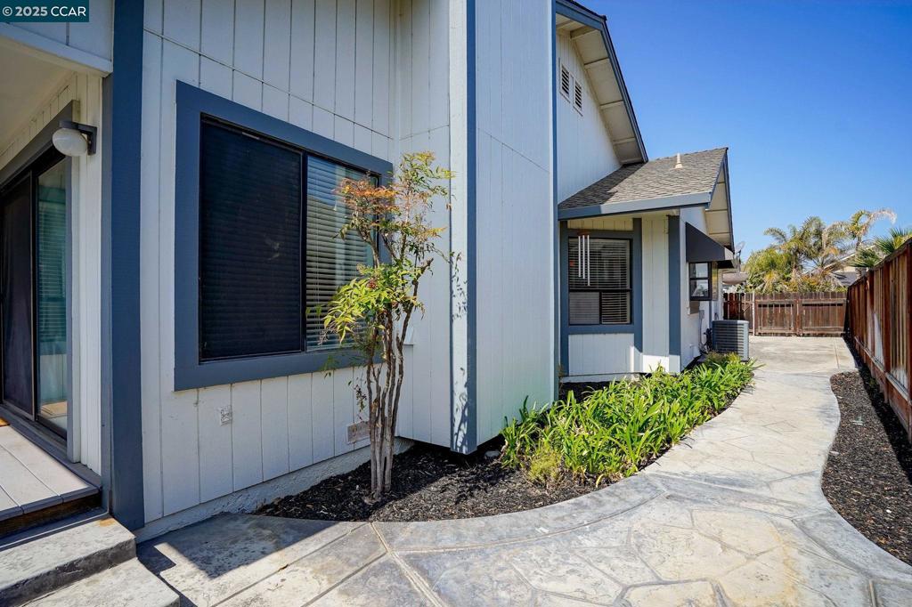 DELTA WATERFRONT ACCESS - Residential