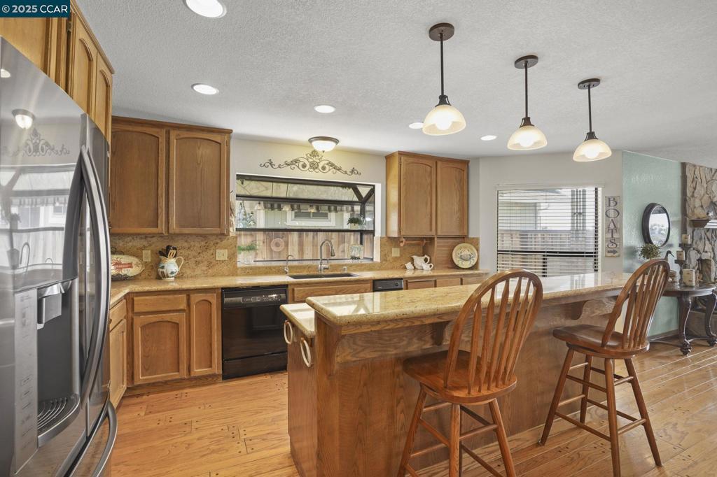 DELTA WATERFRONT ACCESS - Residential