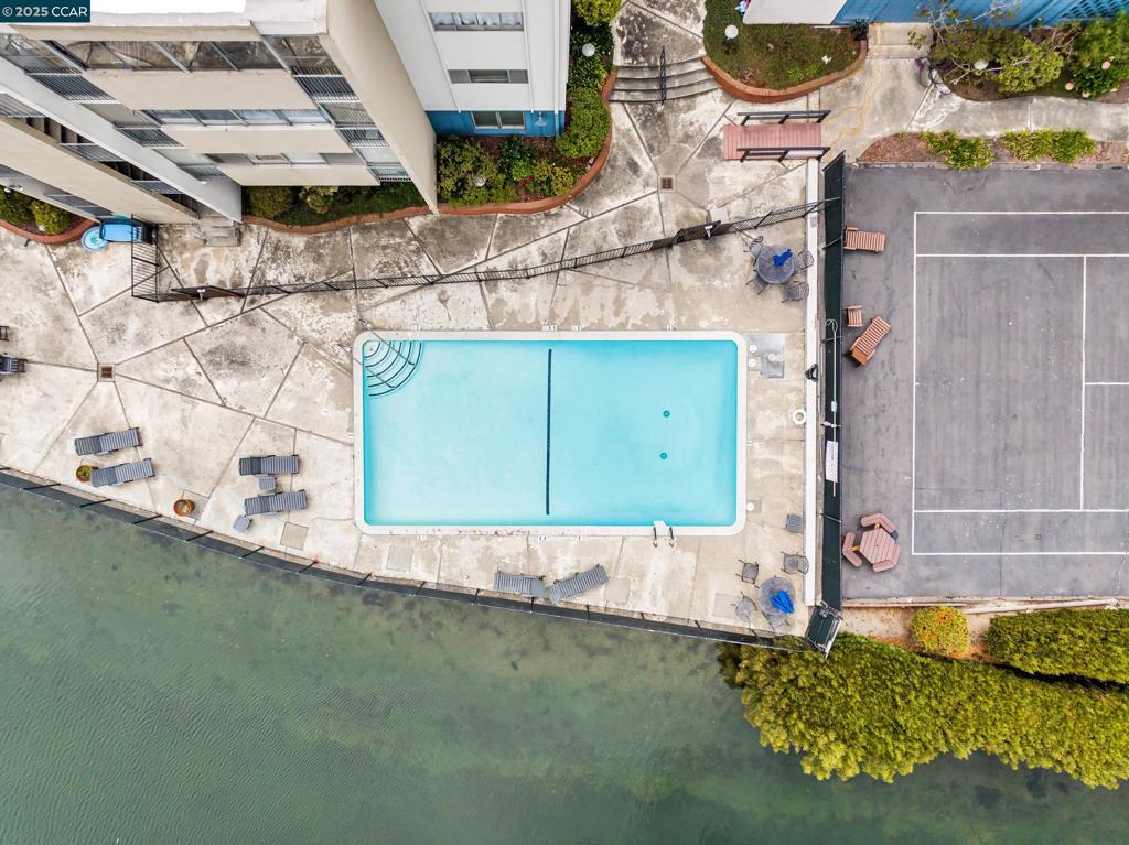 SOUTHSHORE - Residential