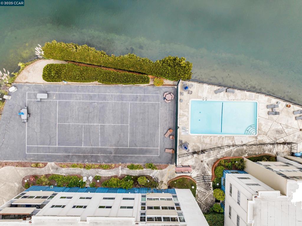 SOUTHSHORE - Residential