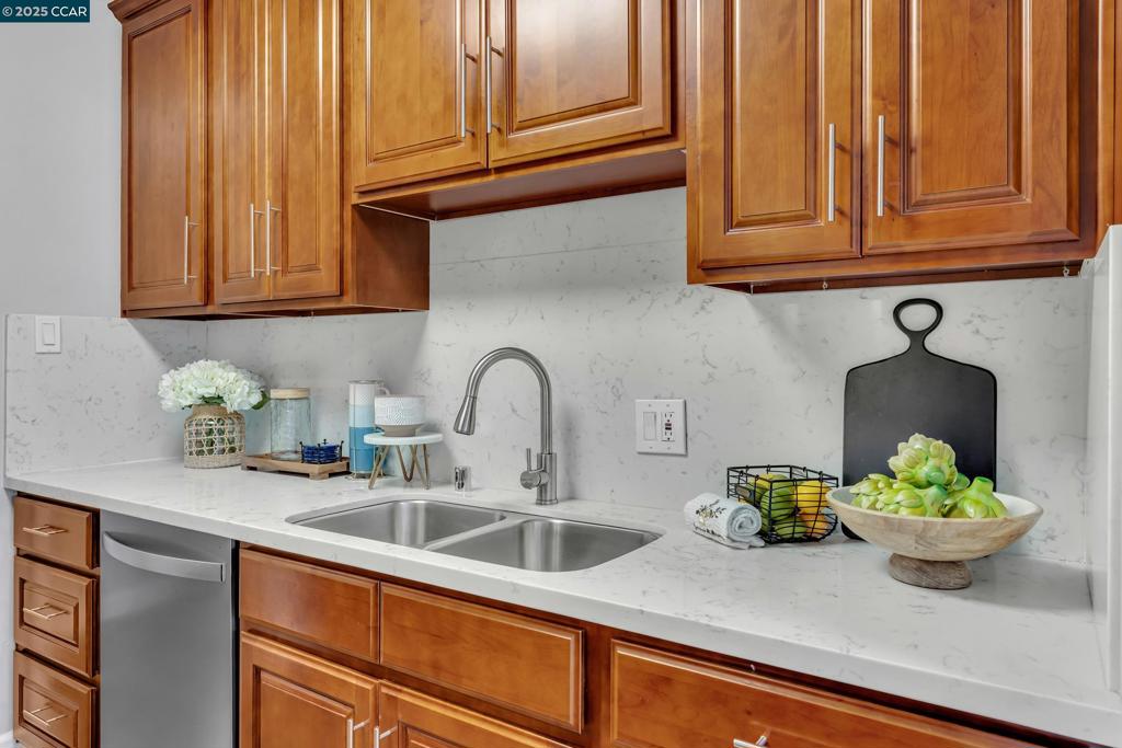 SOUTHSHORE - Residential