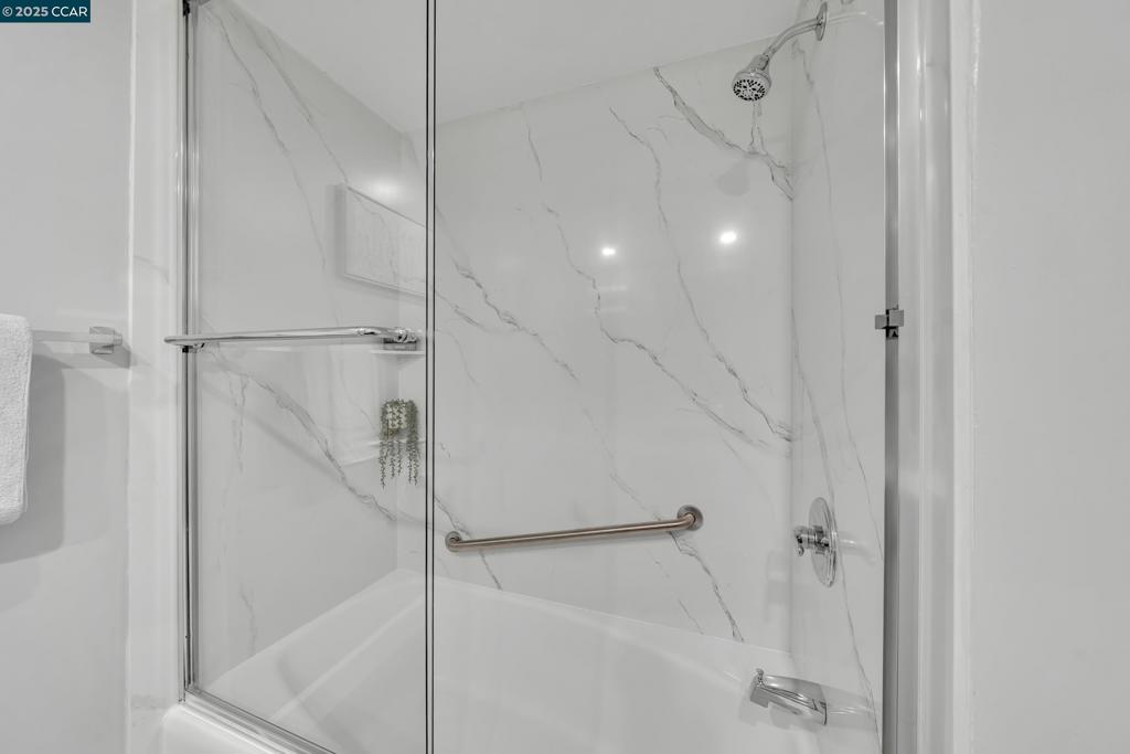 SOUTHSHORE - Residential