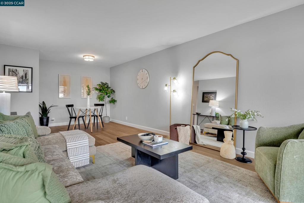 SOUTHSHORE - Residential