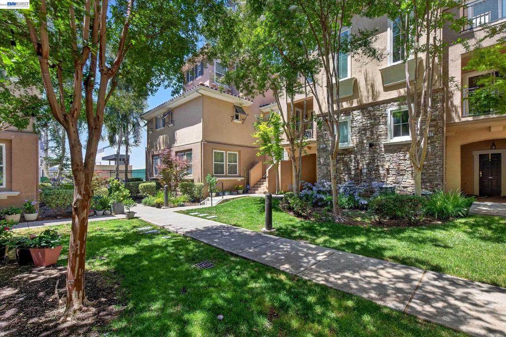 4366 Fitzwilliam St St, Dublin CA 94568