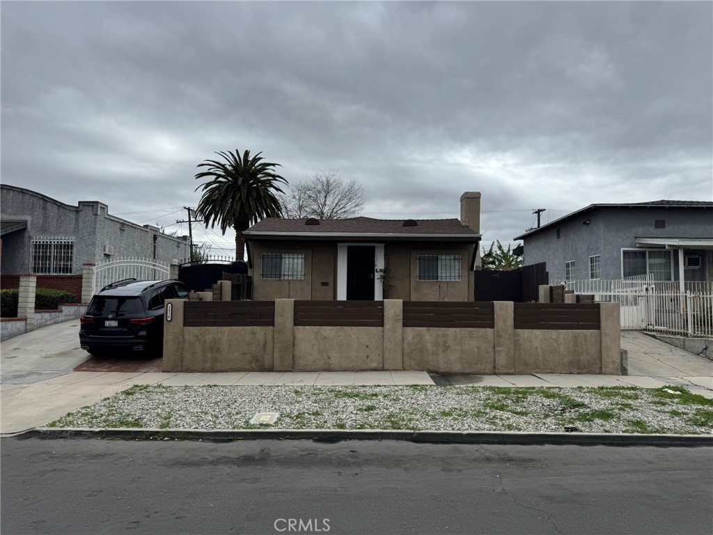 1316 W 73rd
