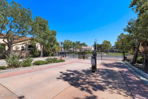 Tiny photo for 473 Arroyo Del Mar, Camarillo, CA 93010 (MLS # 226002957)