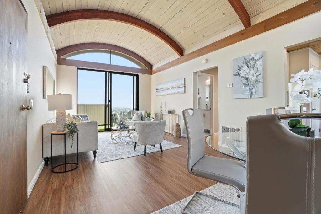 1927 Diamond Street 2