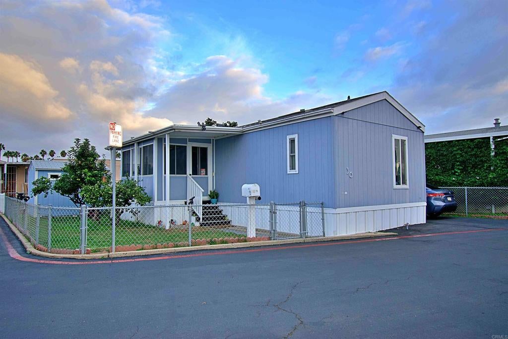 1381 Palm Avenue SPC 36