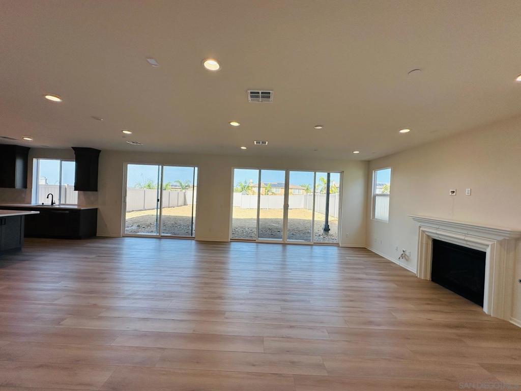 La Mesa - Residential