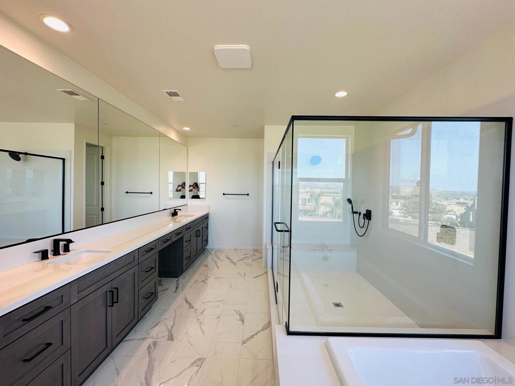 La Mesa - Residential