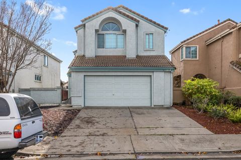 Photo of 941 McCoy Creek Cir Cir, Suisun City, CA 94585 (MLS # 41118129)