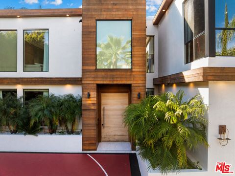 4841 Alonzo Avenue Encino CA 91316