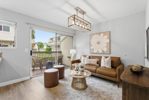 Photo of 626 S Fair Oaks Avenue, Sunnyvale, CA 94086 (MLS # ML82044013)