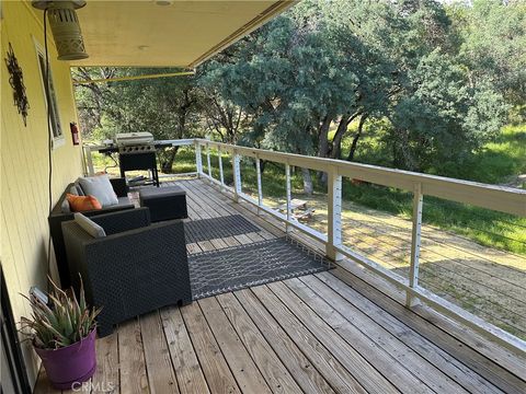 Photo of 3958 Snow Creek Rd, Mariposa, CA 95338 (MLS # FR26022276)