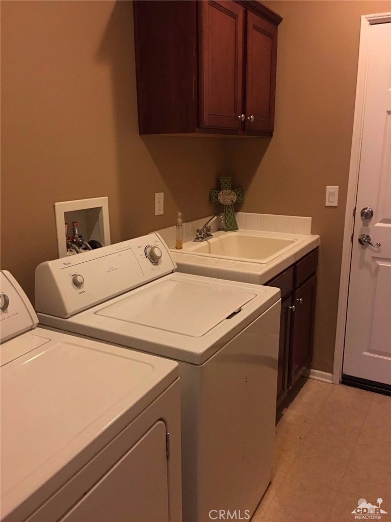 Sandhurst Cove - Residential