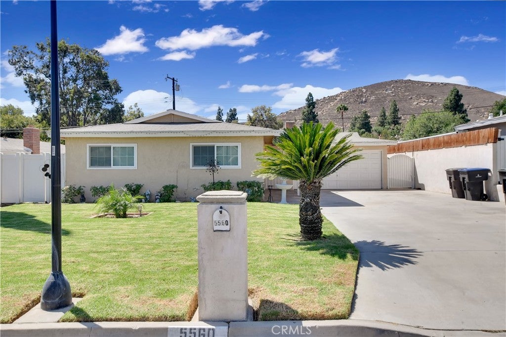 5560 Cleta Drive