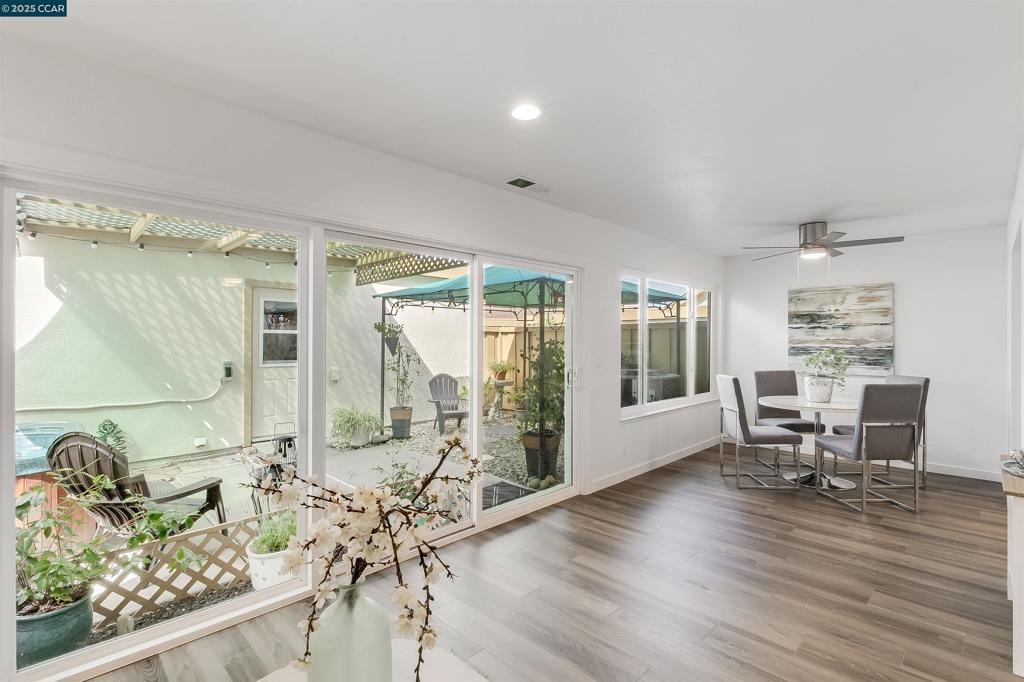 HIDDEN CREEK - Residential