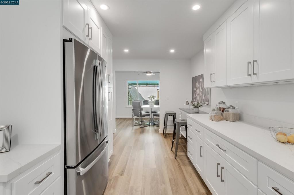 HIDDEN CREEK - Residential