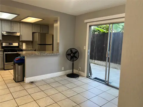 1927 Houston Ave Unit 5, Fullerton, CA 92833 - MLS#: IV26158689
