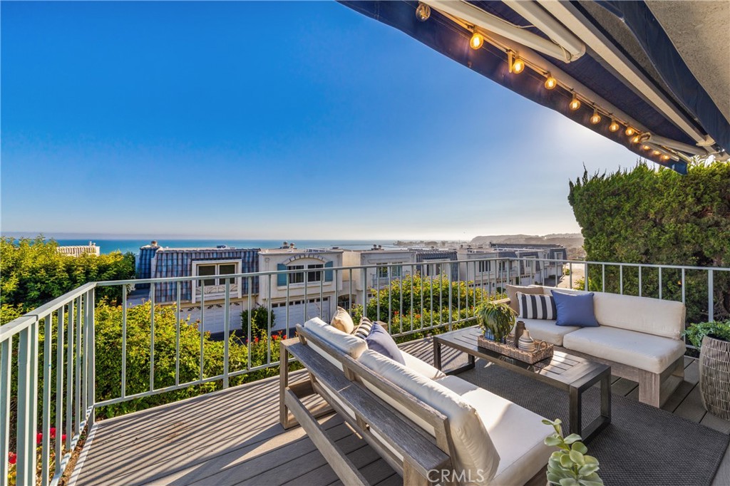 26046 View Point E