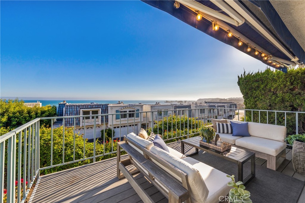 26046 View Point E