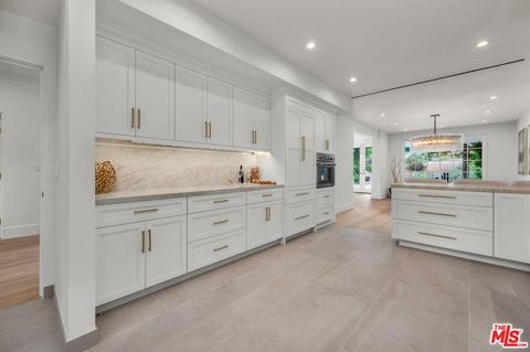 Tiny photo for 2205 Canyonback Road, Los Angeles, CA 90049 (MLS # 25588419)