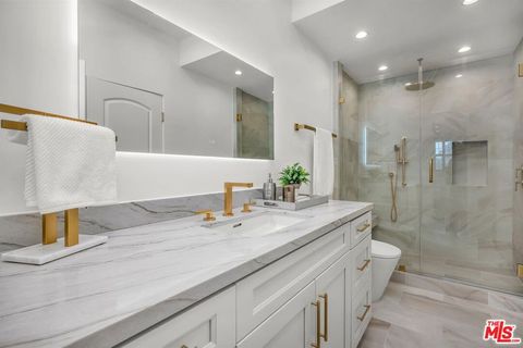 Tiny photo for 2205 Canyonback Road, Los Angeles, CA 90049 (MLS # 25588419)
