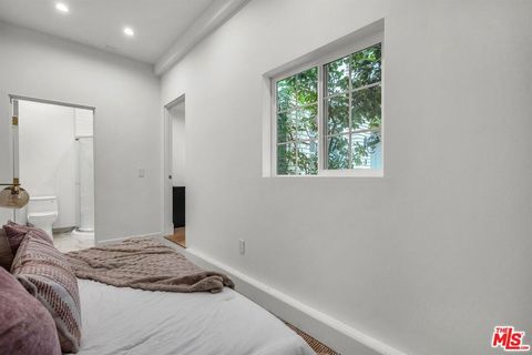 Tiny photo for 2205 Canyonback Road, Los Angeles, CA 90049 (MLS # 25588419)