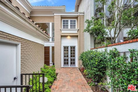 Tiny photo for 2205 Canyonback Road, Los Angeles, CA 90049 (MLS # 25588419)