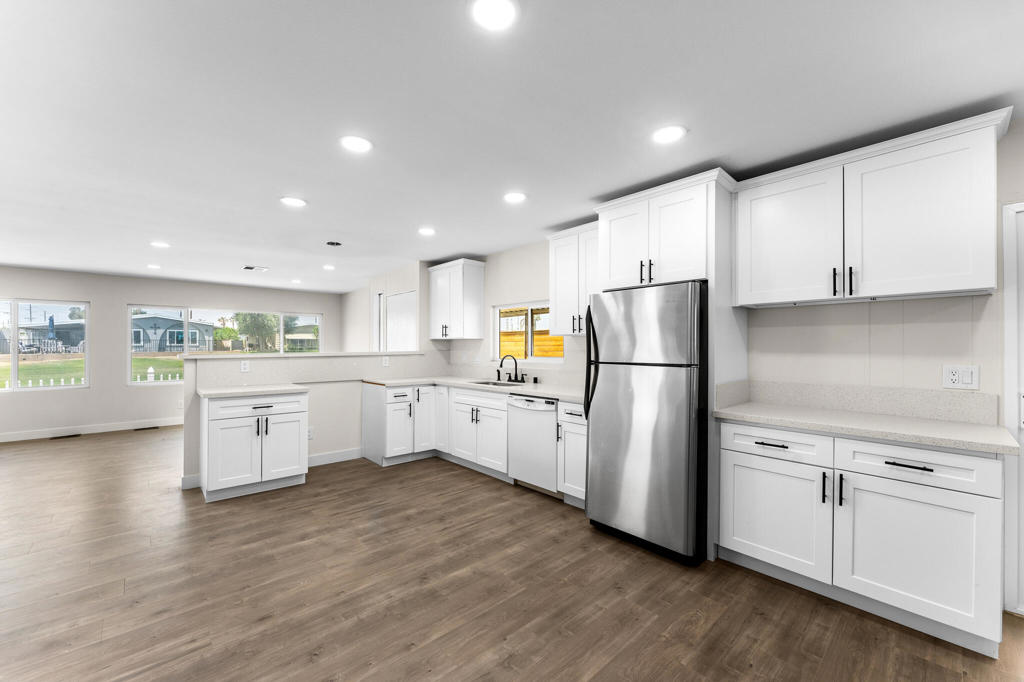 Tri Palm Estates - Manufactured In Park